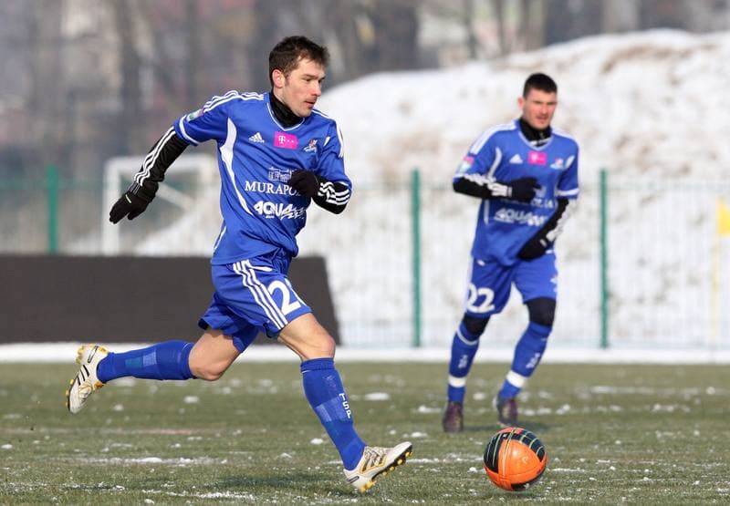 Football. Sparing. Podbeskidzie Bielsko-Biala - MFK Karvina. 11.02.2012