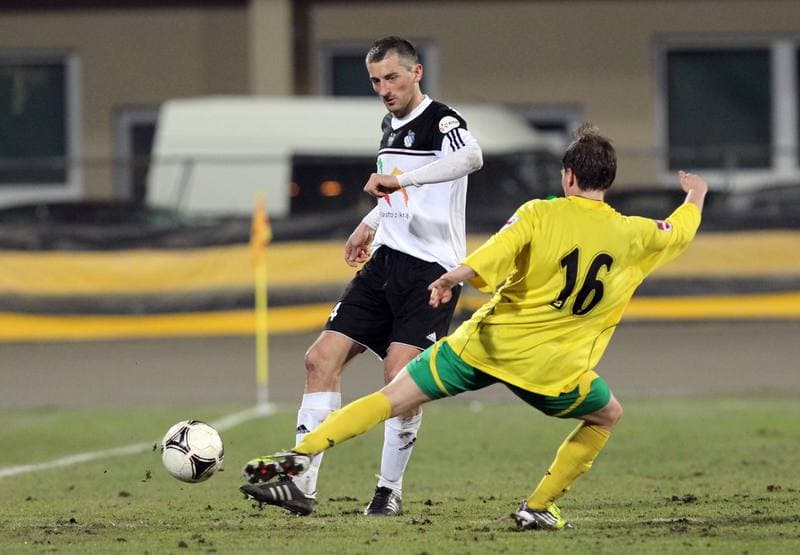Football. II liga - grupa Zachodnia. Energetyk ROW Rybnik - Tur Turek. 12.04.2013