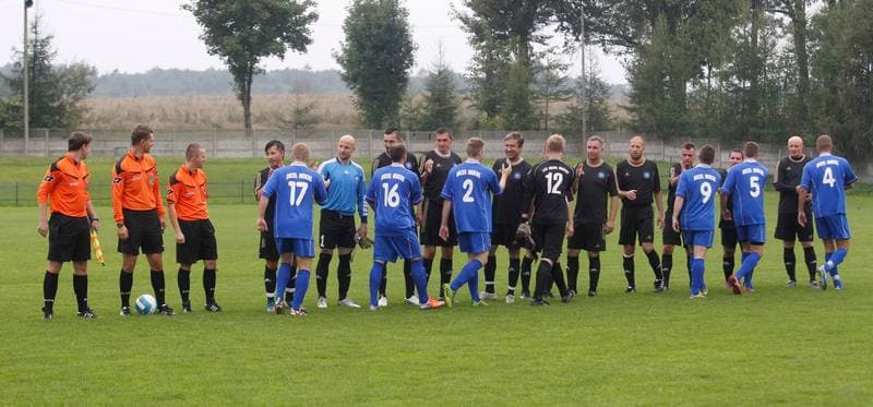 Football. Podokreg Katowice. Orzel Mokre - Reprezentacja Slask Oldboyow. 02.09.2014