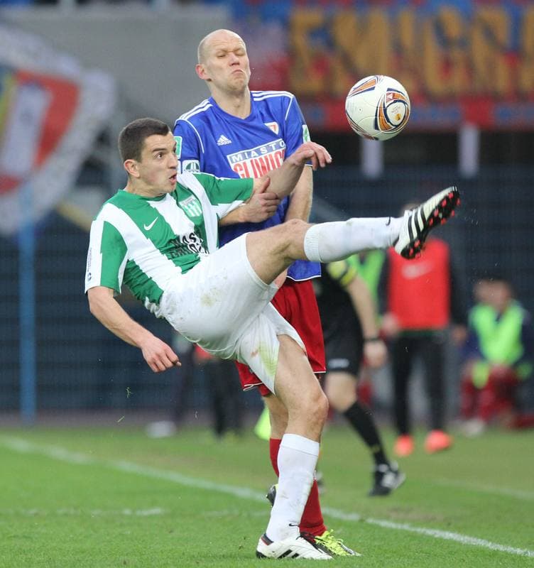 Football. I liga. Piast Gliwice - Olimpia Grudziadz. 22.04.2012