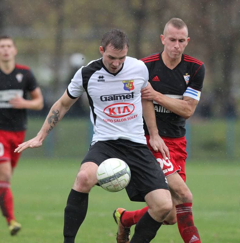 Football. III Liga. Gornik II Zabrze - Odra Wodzislaw. 09.11.2013