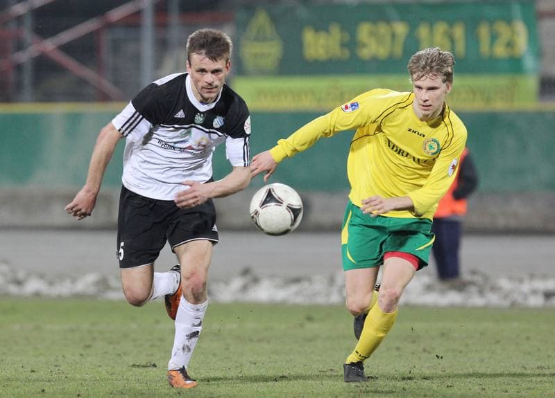 Football. II liga - grupa Zachodnia. Energetyk ROW Rybnik - Tur Turek. 12.04.2013