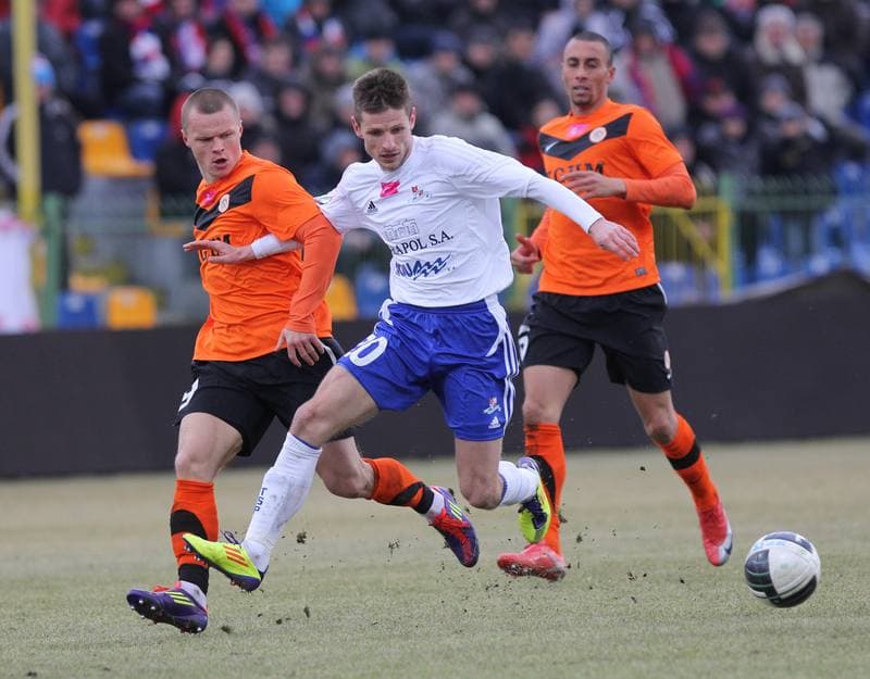 Football. T-Mobile Ekstraklasa. Podbeskidzie Bielsko-Biala - Zaglebie Lubin. 25.02.2012