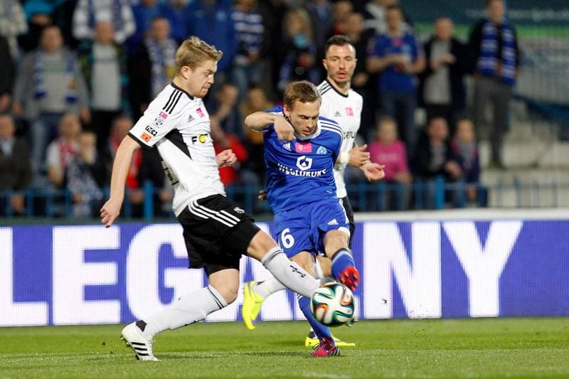 Football. T-Mobile Ekstraklasa. Ruch Chorzow - Legia Warsaw. 24.04.2015