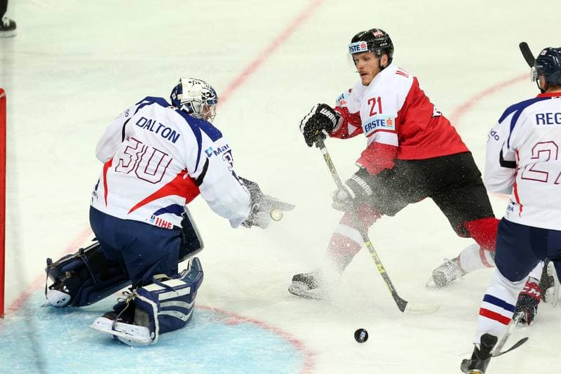 Ice Hockey. World Championship Division 1A. Korea - Austria. 23.04.2016