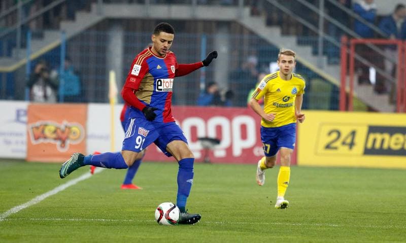Football. PKO BP Ekstraklasa. Piast Gliwice - Ruch Chorzow. 27.11.2015