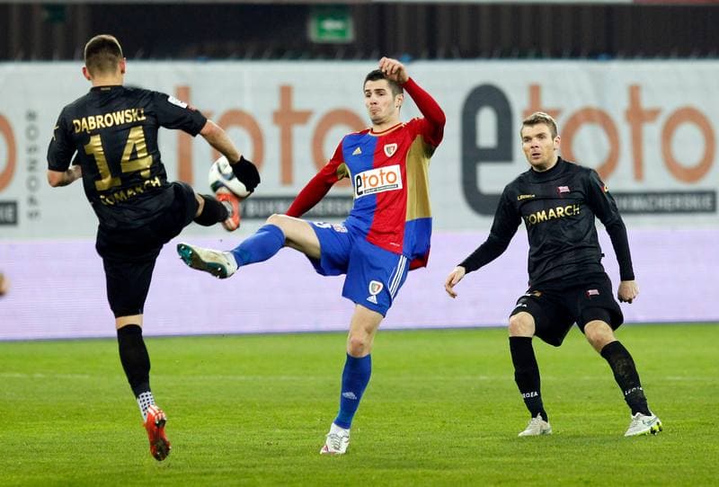 Football. PKO BP Ekstraklasa. Piast Gliwice - Cracovia Krakow. 05.12.2015
