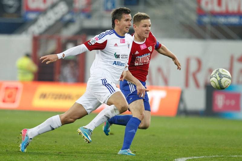Football. T-Mobile Ekstraklasa. Piast Gliwice - Gornik Zabrze. 30.11.2013