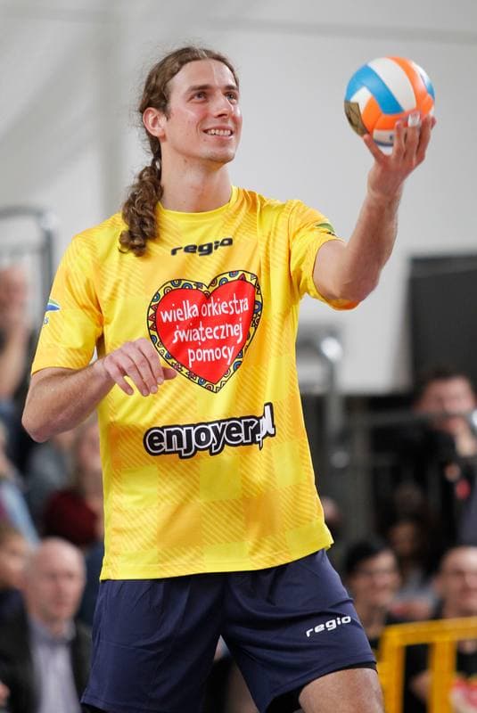 Football. Legendary Cosmic Match. Kabarety - Przyjaciele. 06.01.2014