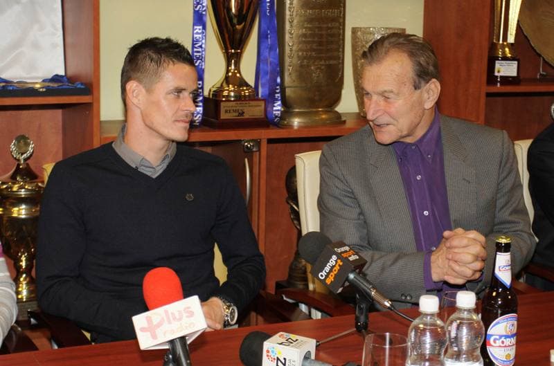 Football. Gornik Zabrze. Press Conference. 23.02.2011