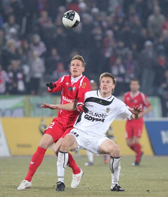 Football. PKO BP Ekstraklasa. Gornik Zabrze - Arka Gdynia. 11.03.2011