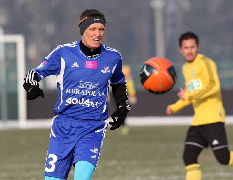 Football. Sparing. Podbeskidzie Bielsko-Biala - MFK Karvina. 11.02.2012