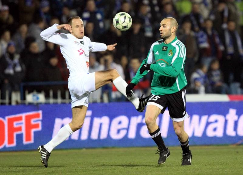 Football. Ekstraklasa. Ruch Chorzow - GKS Belchatow. 19.03.2010