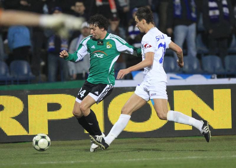 Football. Ekstraklasa. Ruch Chorzow - GKS Belchatow. 19.03.2010
