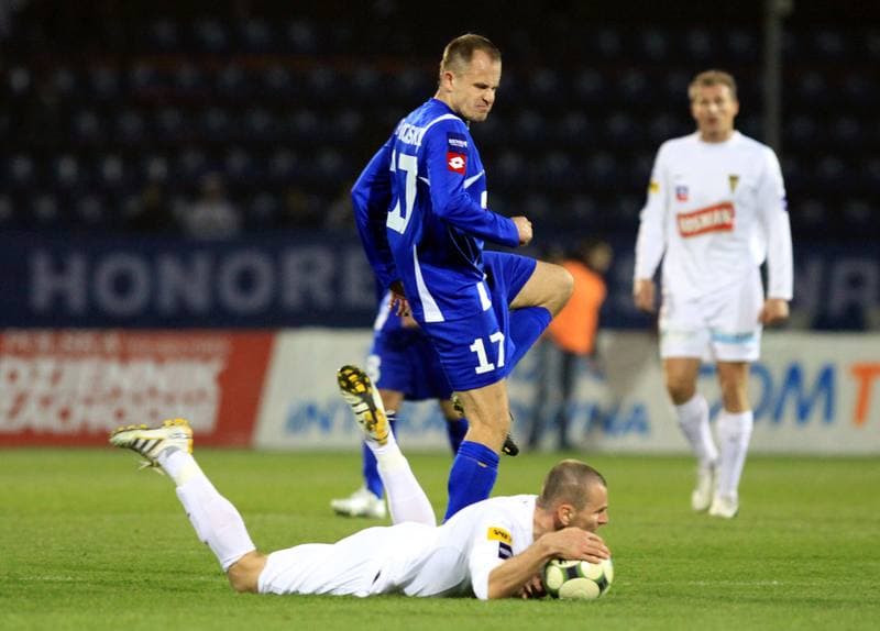 Football. Remes Puchar Polski. Ruch Chorzow - Pogon Szczecin. 06.04.2010