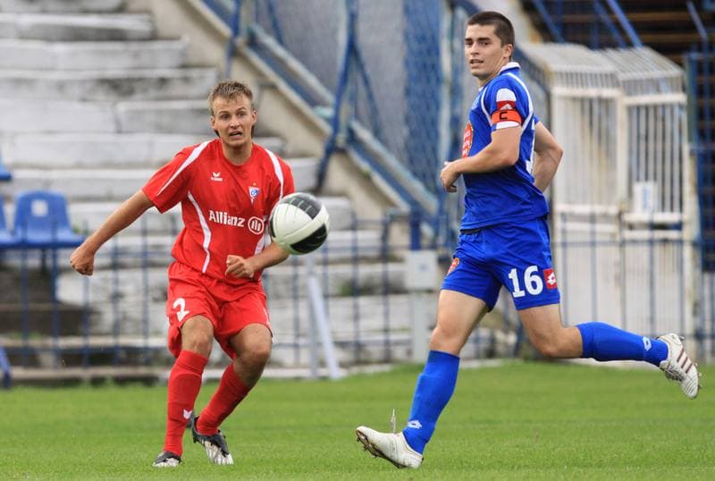 Football. Mlodziezowa Ekstraklasa. Ruch Chorzow - Gornik Zabrze. 30.08.2010