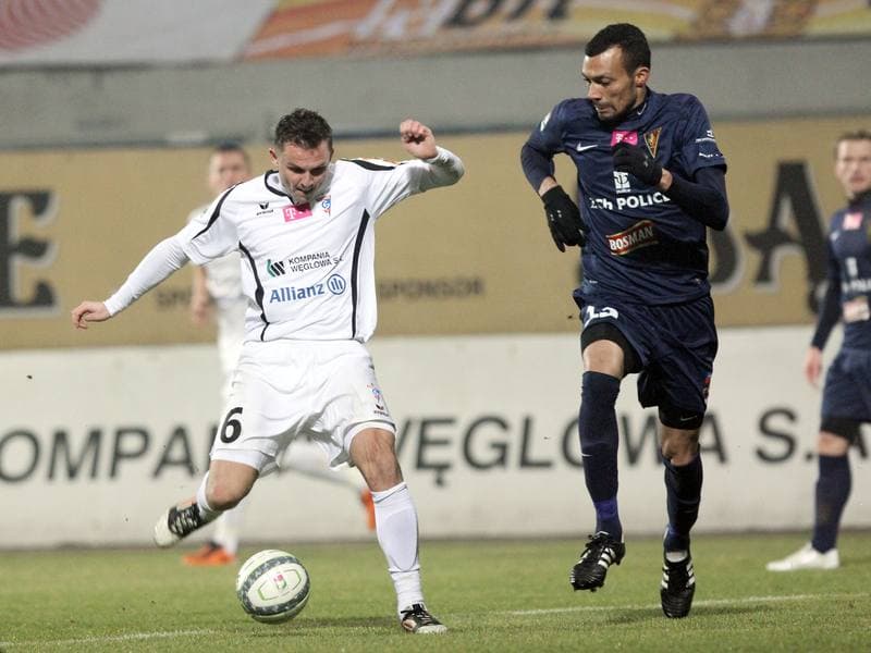 Football. T-Mobile Ekstraklasa. Gornik Zabrze - Pogon Szczecin. 24.11.2012