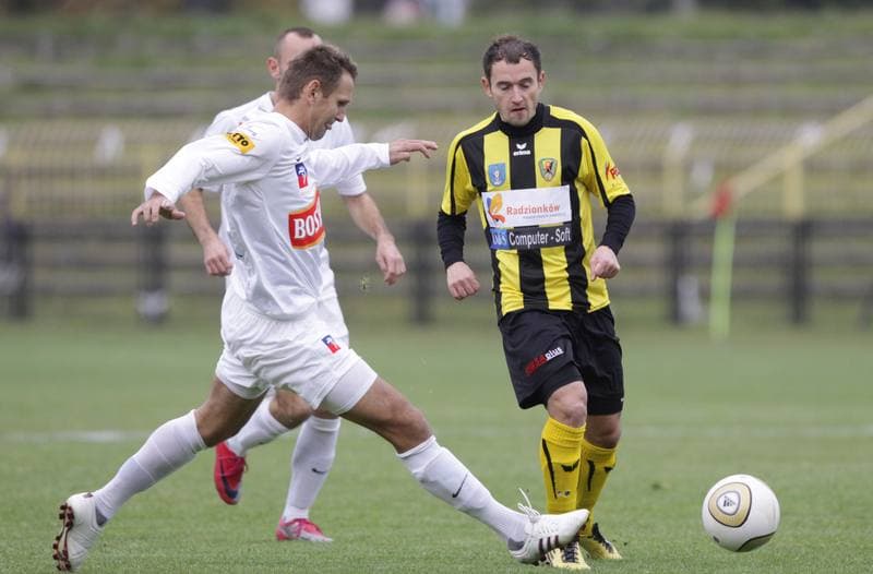 Football. Bytom I liga. Ruch Radzionkow - Pogon Szczecin. 16.10.2010