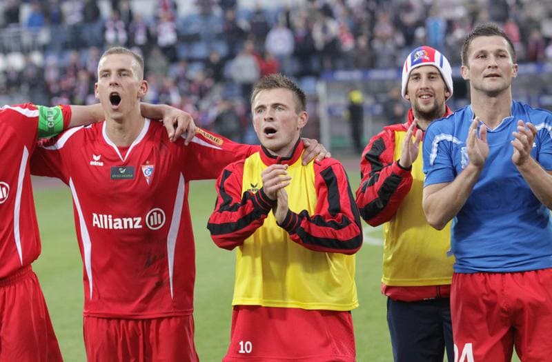 Football. Mloda Ekstraklasa. Gornik Zabrze - Lech Poznan. 08.05.2011