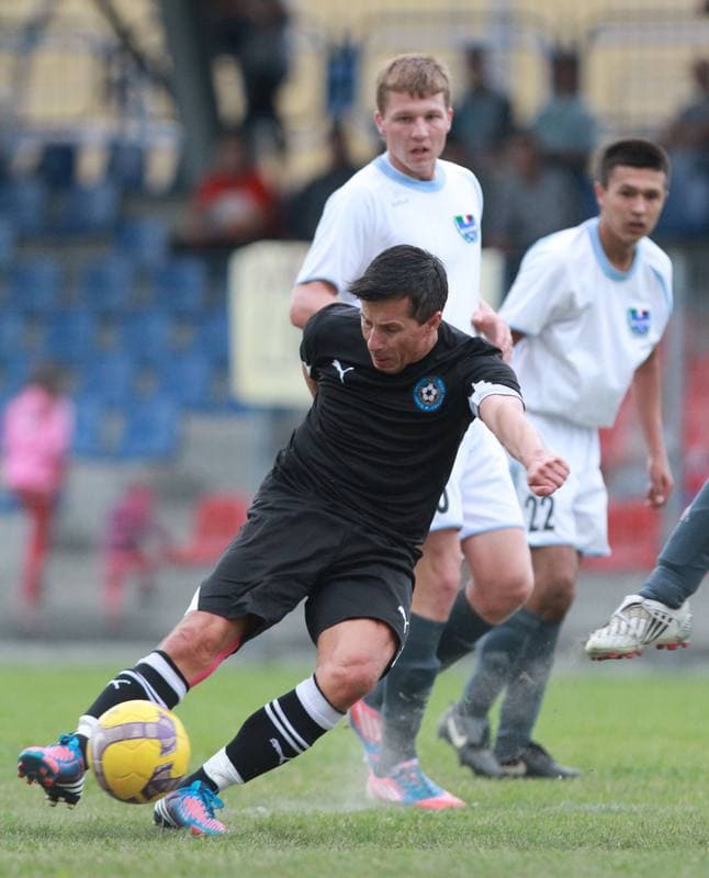 Football. Polish Cup. Naprzod Lipiny - Reprezentacja Slaskich Oldboyow. 22.08.2013