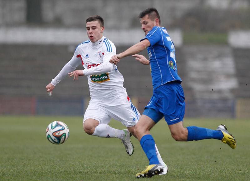 Football. III Liga Opolsko - Slaska. Gornik II Zabrze - Podbeskidzie II Bielsko Biala. 14.11.2014