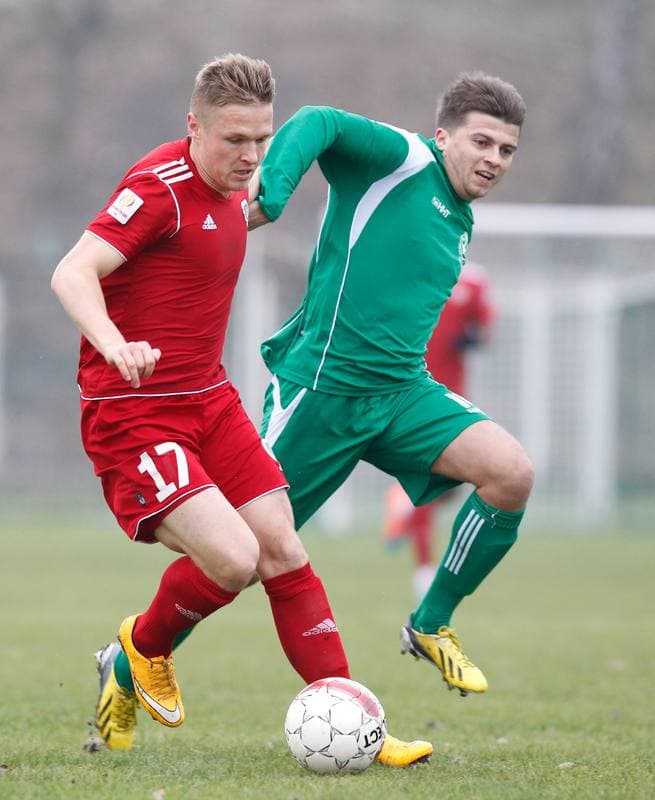 Football. III Liga Opolsko Slaska. Grunwald Ruda Slaska - Piast II Gliwice. 15.11.2014