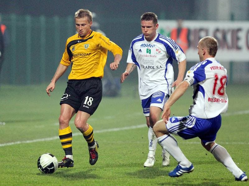 Football. I Liga. Podbeskidzie Bielsko-Biala - GKS Katowice. 02.04.2011