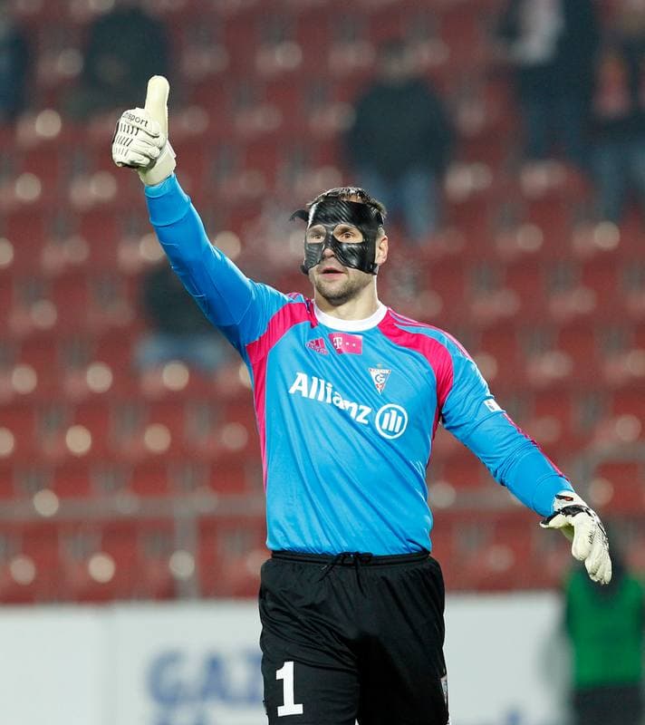 Football. T-Mobile Ekstraklasa. Cracovia Krakow - Gornik Zabrze. 24.11.2014