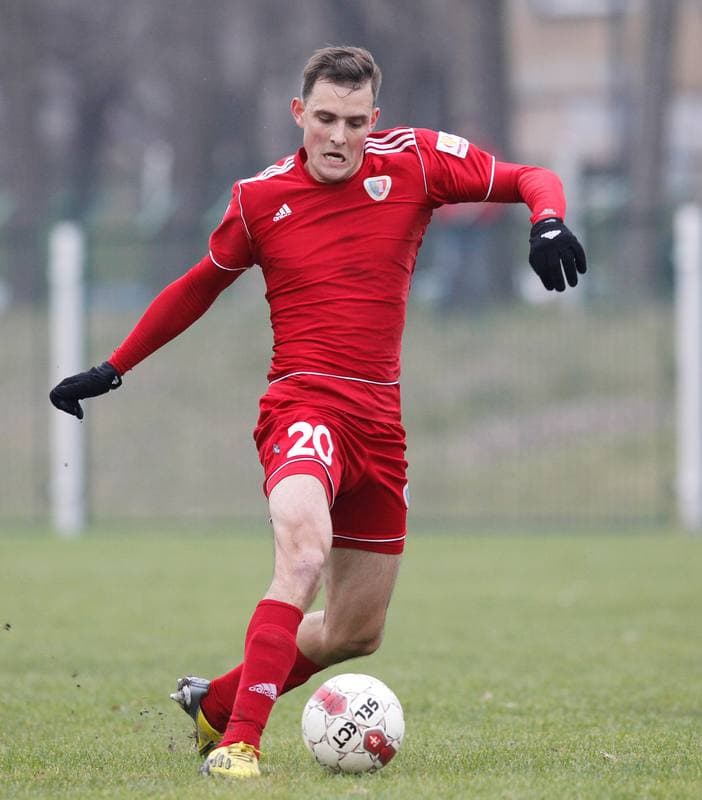 Football. III Liga Opolsko Slaska. Grunwald Ruda Slaska - Piast II Gliwice. 15.11.2014