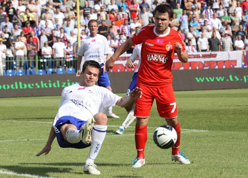 Football. T-Mobile Ekstraklasa. Podbeskidzie Bielsko-Biala - Widzew Lodz. 14.08.2011