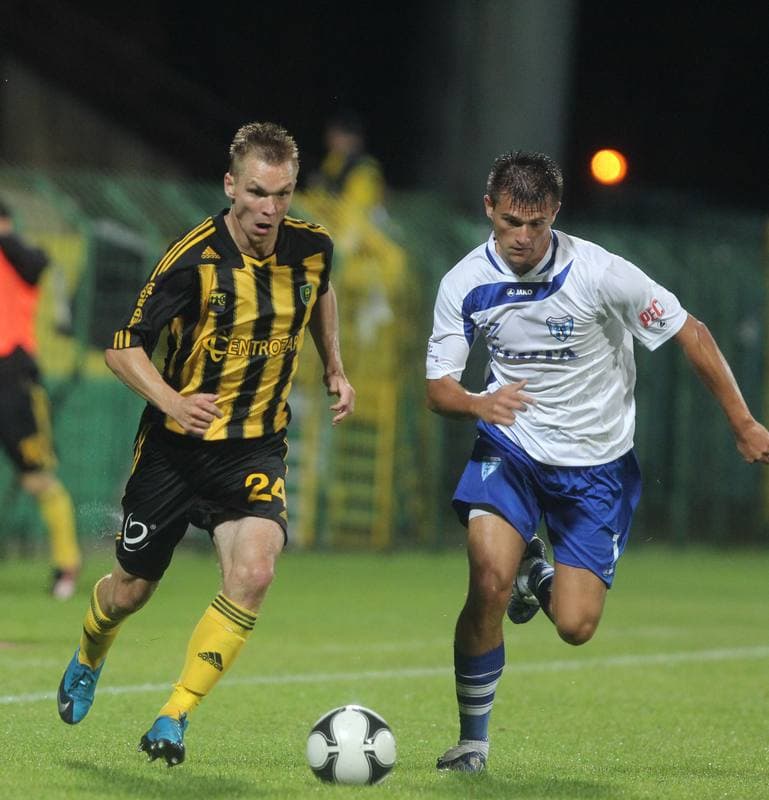 Football. I liga. GKS Katowice - Flota Swinoujscie. 19.08.2011
