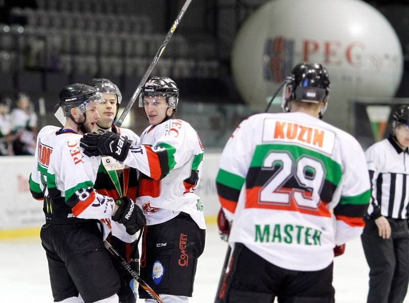Ice Hockey. Polska Hokej Liga. GKS Tychy - Comarch Cracovia Krakow. 19.01.2014