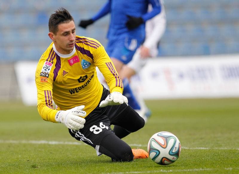 Football. III Liga Opolsko Slaska. Ruch II Chorzow - Odra Opole. 22.03.2015