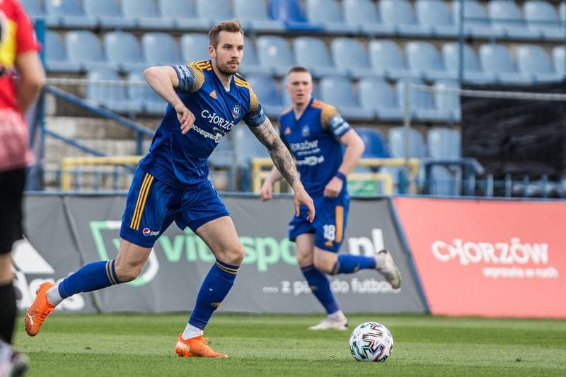 Football. III Liga. Ruch Chorzow - Sleza Wroclaw. 10.04.2021