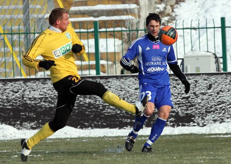 Football. Sparing. Podbeskidzie Bielsko-Biala - MFK Karvina. 11.02.2012