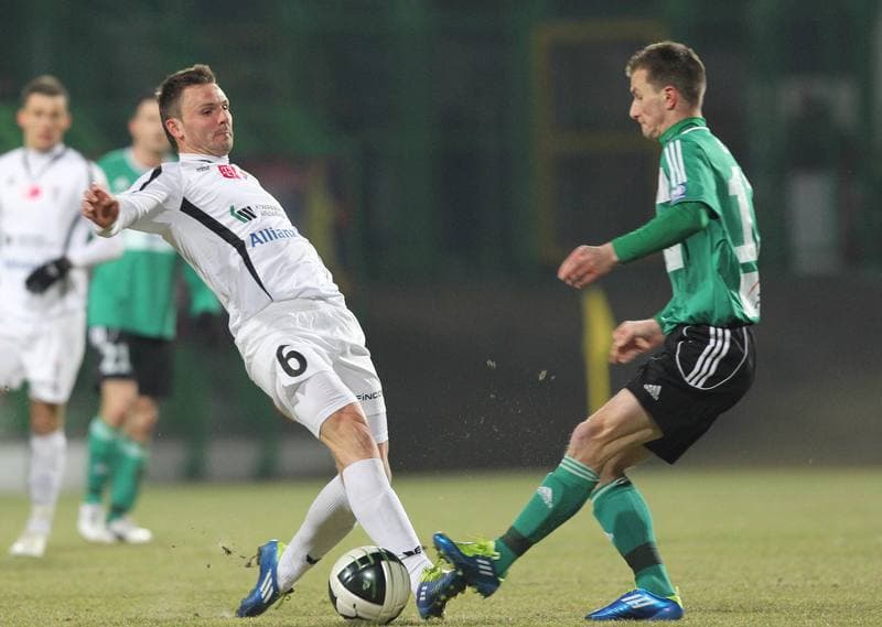 Football. T-Mobile Ekstraklasa. GKS Belchatow - Gornik Zabrze. 27.02.2012
