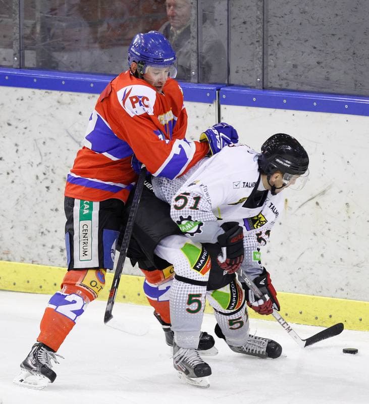 Ice Hockey. Polska Hokej Liga. Naprzod Janow - Polonia Bytom. 09.10.2014