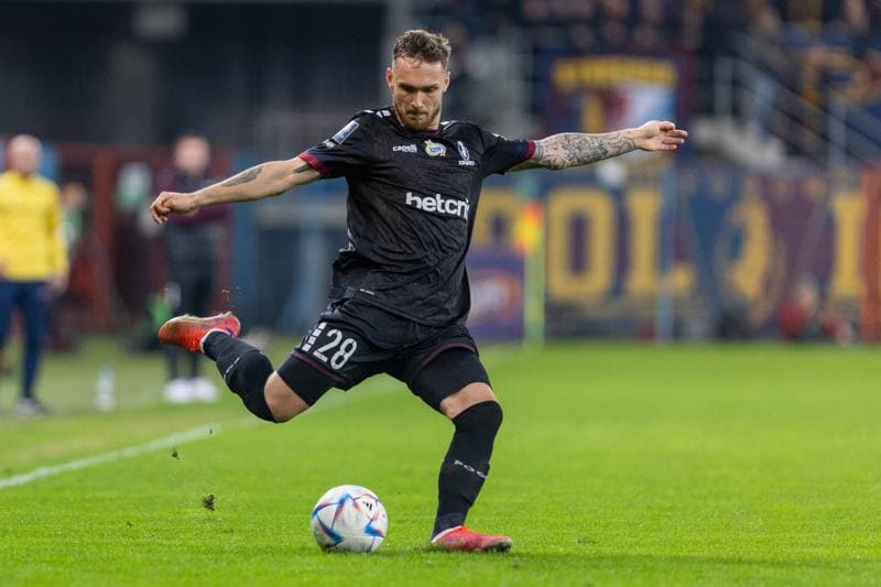 Football. PKO BP Ekstraklasa. Piast Gliwice - Pogon Szczecin. 29.04.2023