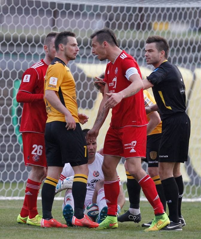 Football. I Liga. GKS Katowice - Bytovia Bytow. 11.04.2015