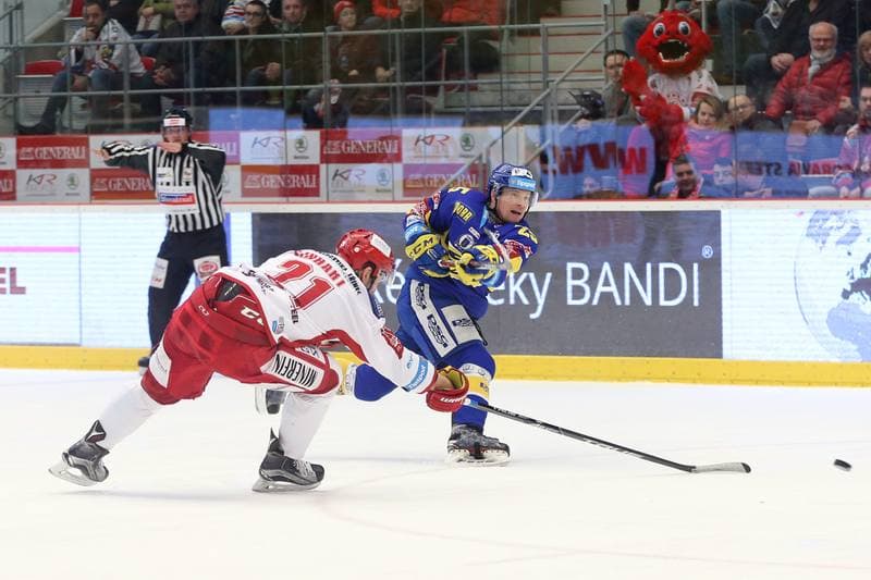 Ice Hockey. Tipsport Extraliga. Ocelari Trinec - PSG Zlin. 19.02.2017