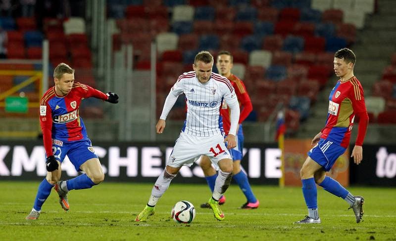 Football. PKO BP Ekstraklasa. Gornik Zabrze - Piast Gliwice. 01.12.2015