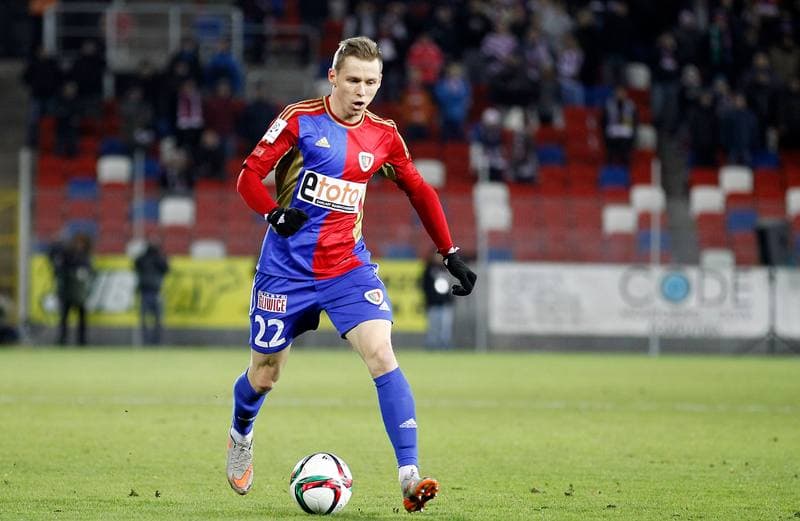 Football. PKO BP Ekstraklasa. Gornik Zabrze - Piast Gliwice. 01.12.2015