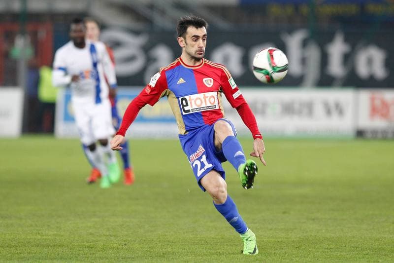 Football. PKO BP Ekstraklasa. Piast Gliwice - Lech Poznan. 20.12.2015