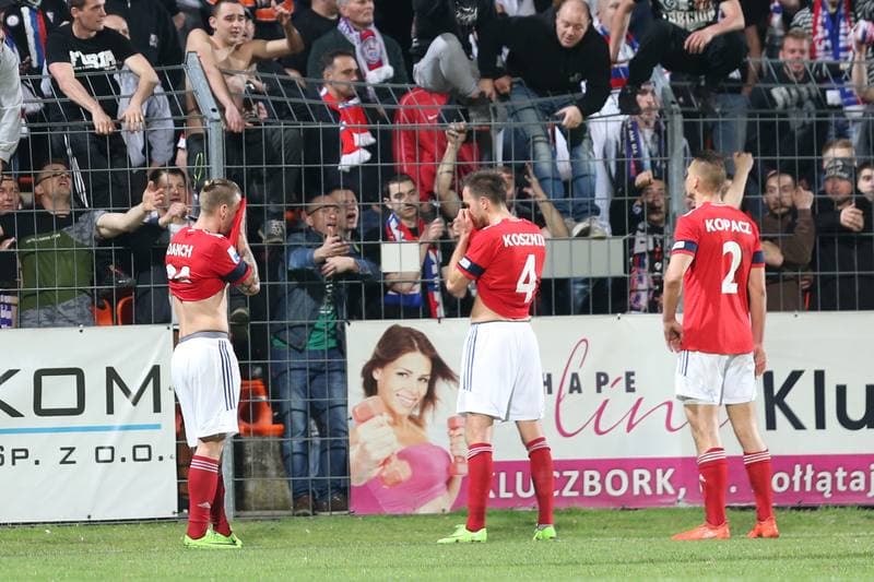 Football. Nice I Liga. MKS Kluczbork - Gornik Zabrze. 01.04.2017