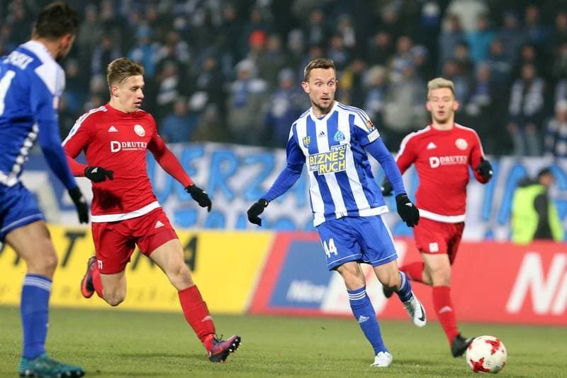 Football. Nice I Liga. Ruch Chorzow - Drutex-Bytovia Bytow. 04.03.2018