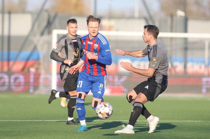 Football. Betclic II Liga. Polonia Bytom - Pogon Grodzisk Mazowiecki. 16.11.2024
