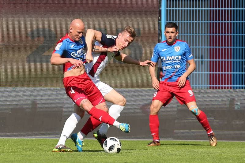 Football. Lotto Ekstraklasa. Piast Gliwice - Pogon Szczecin. 21.04.2018