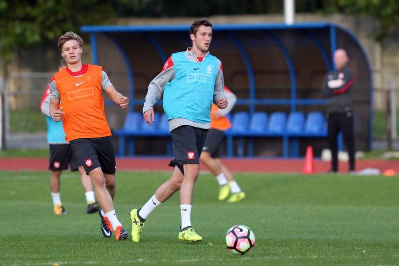Football. Poland U19. Training. 02.10.2017