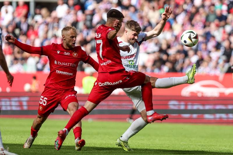 Football. PKO BP Ekstraklasa. Gornik Zabrze - Widzew Lodz. 27.04.2025