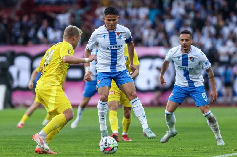 Football. Chance Liga. Banik Ostrava - Sigma Olomouc. 03.05.2025